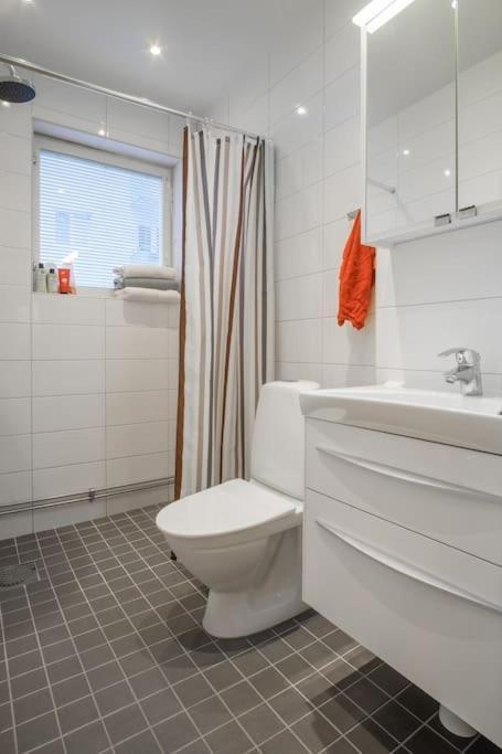 Stockholm Checkin Apartment Alvik Bagian luar foto