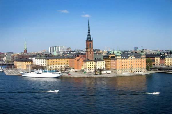 Stockholm Checkin Apartment Alvik Bagian luar foto