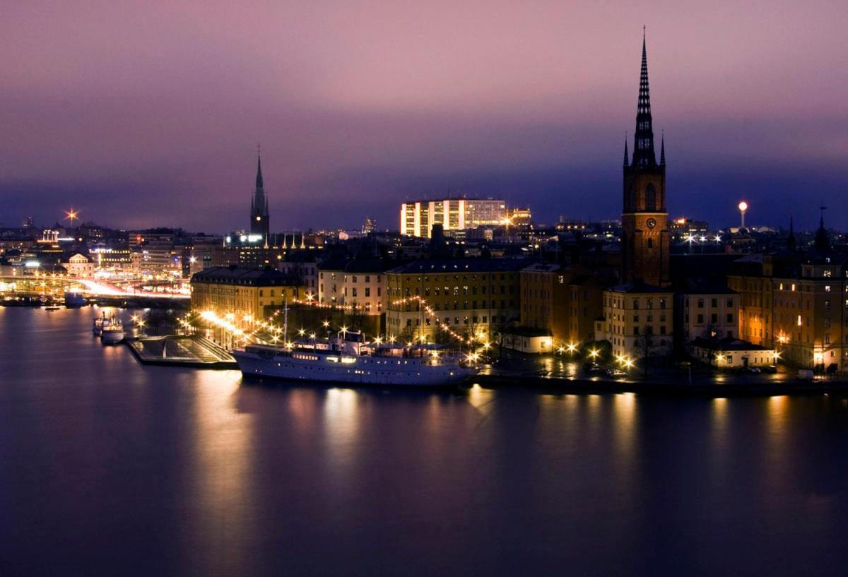 Stockholm Checkin Apartment Alvik Bagian luar foto