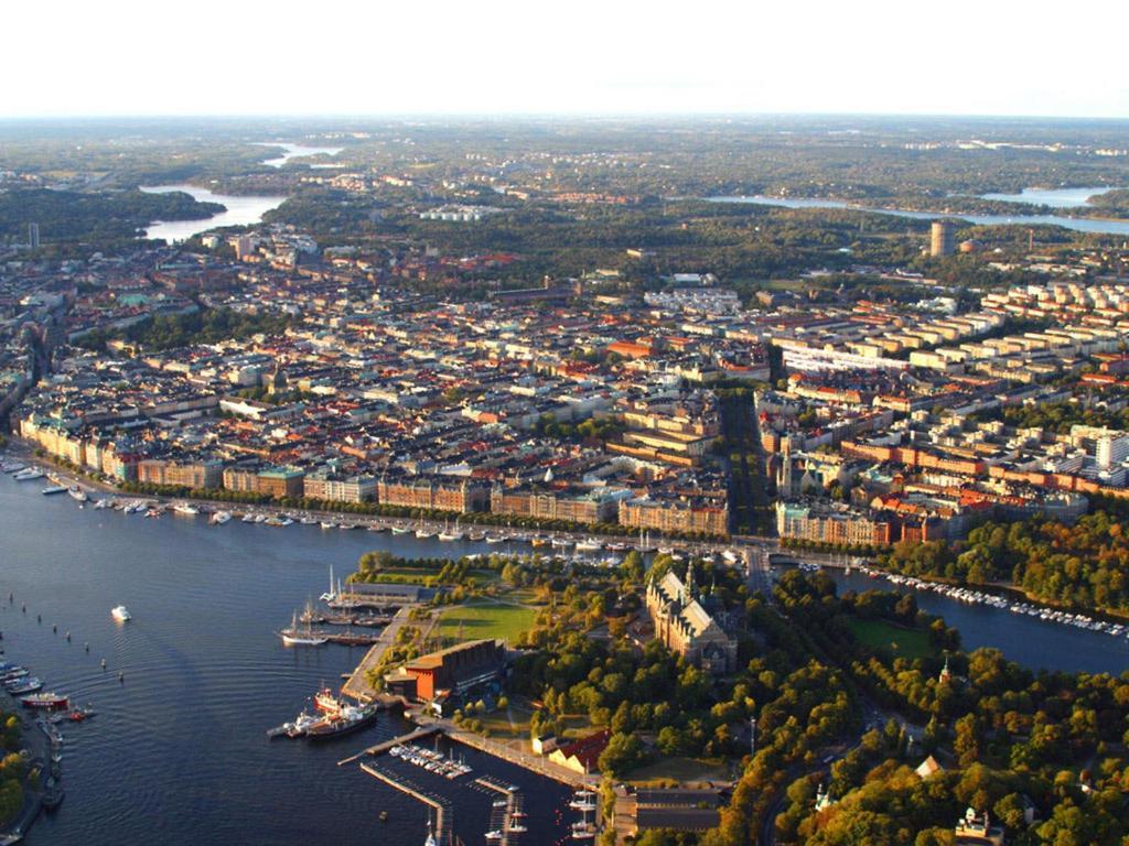 Stockholm Checkin Apartment Alvik Bagian luar foto